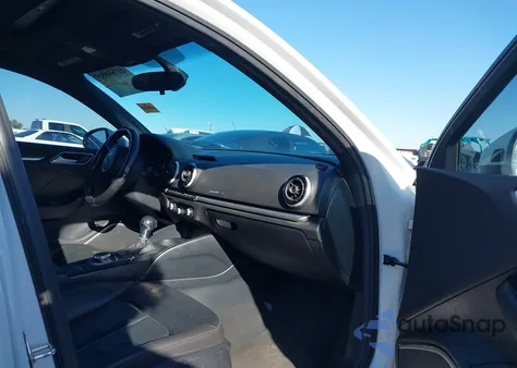 2015 Audi A3 2.0T Premium из США, поврежденный, VIN WAUEFGFFXF1125581